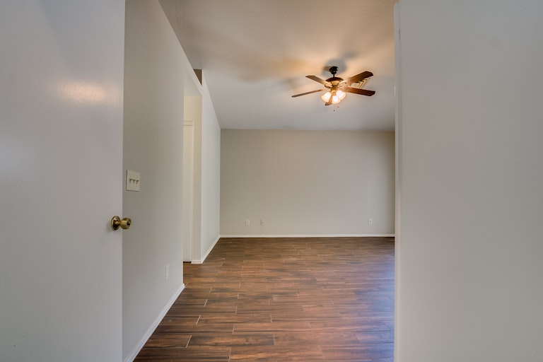 Photo 11 of 26 - 4725 E Brown Rd #10, Mesa, AZ 85205