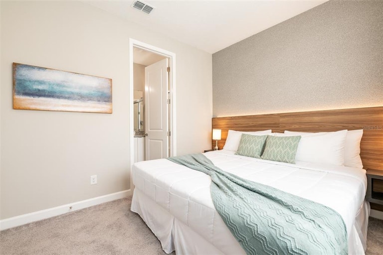 Photo 15 of 33 - 8004 Formosa Valley Pl, Kissimmee, FL 34747