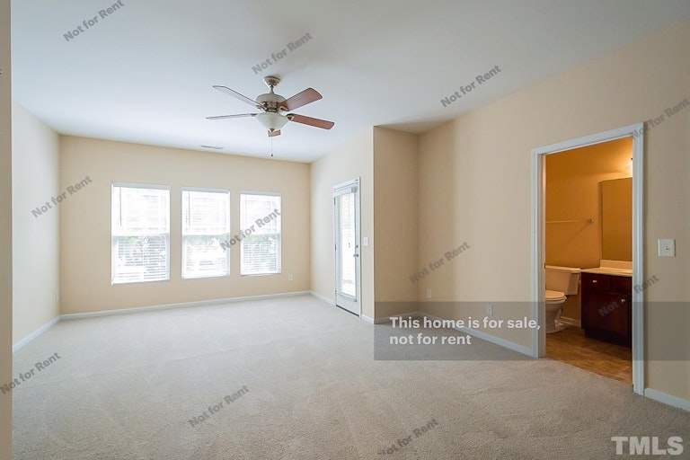 Photo 13 of 22 - 711 Keystone Park Dr #65, Morrisville, NC 27560