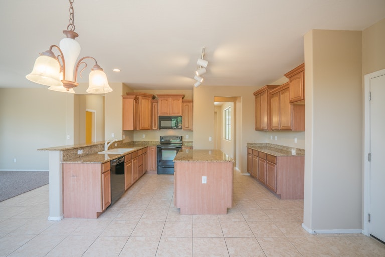 Photo 6 of 30 - 14578 W Cortez St, Surprise, AZ 85379