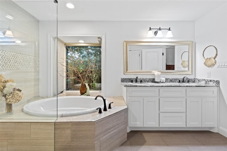 Photo 37 of 38 - 610 Sunset Ct, Argyle, TX 76226
