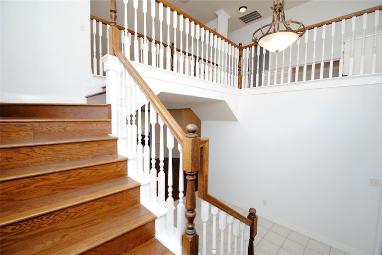 Photo 31 of 41 - 3118 Canyon Oak Ct, Houston, TX 77068
