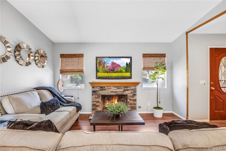 Photo 5 of 40 - 8388 Verbena Dr, Riverside, CA 92504