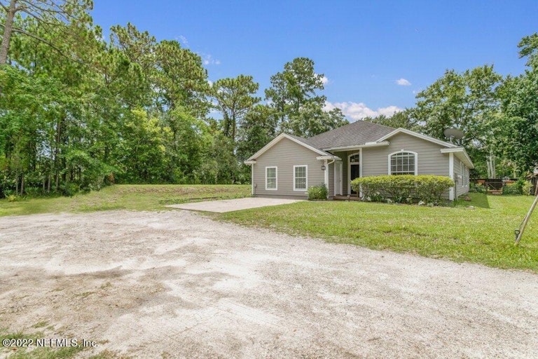 Photo 2 of 47 - 13516 Otway Rd, Jacksonville, FL 32246