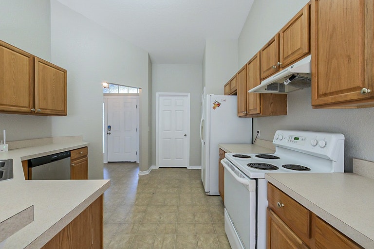 Photo 4 of 25 - 2846 Verde Ter, North Port, FL 34286