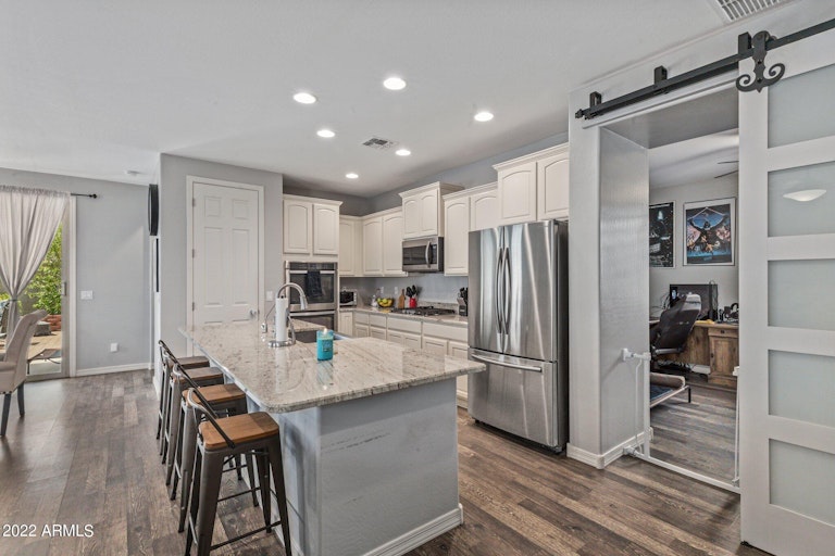 Photo 5 of 15 - 4017 W Federal Way, Queen Creek, AZ 85142