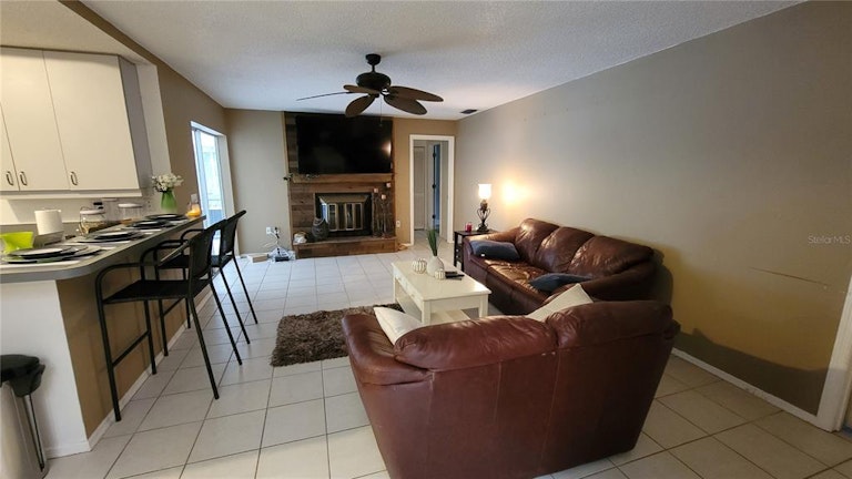 Photo 2 of 15 - 1308 85th Street Ct NW, Bradenton, FL 34209