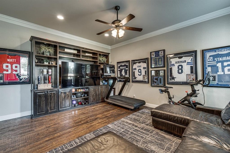 Photo 20 of 39 - 3911 Shiloh Trl, Midlothian, TX 76065
