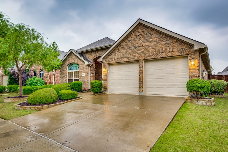 Photo 27 of 28 - 8700 Dayton Dr, Lantana, TX 76226