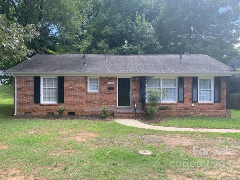 Photo 1 of 23 - 933 Clanton Rd, Charlotte, NC 28217