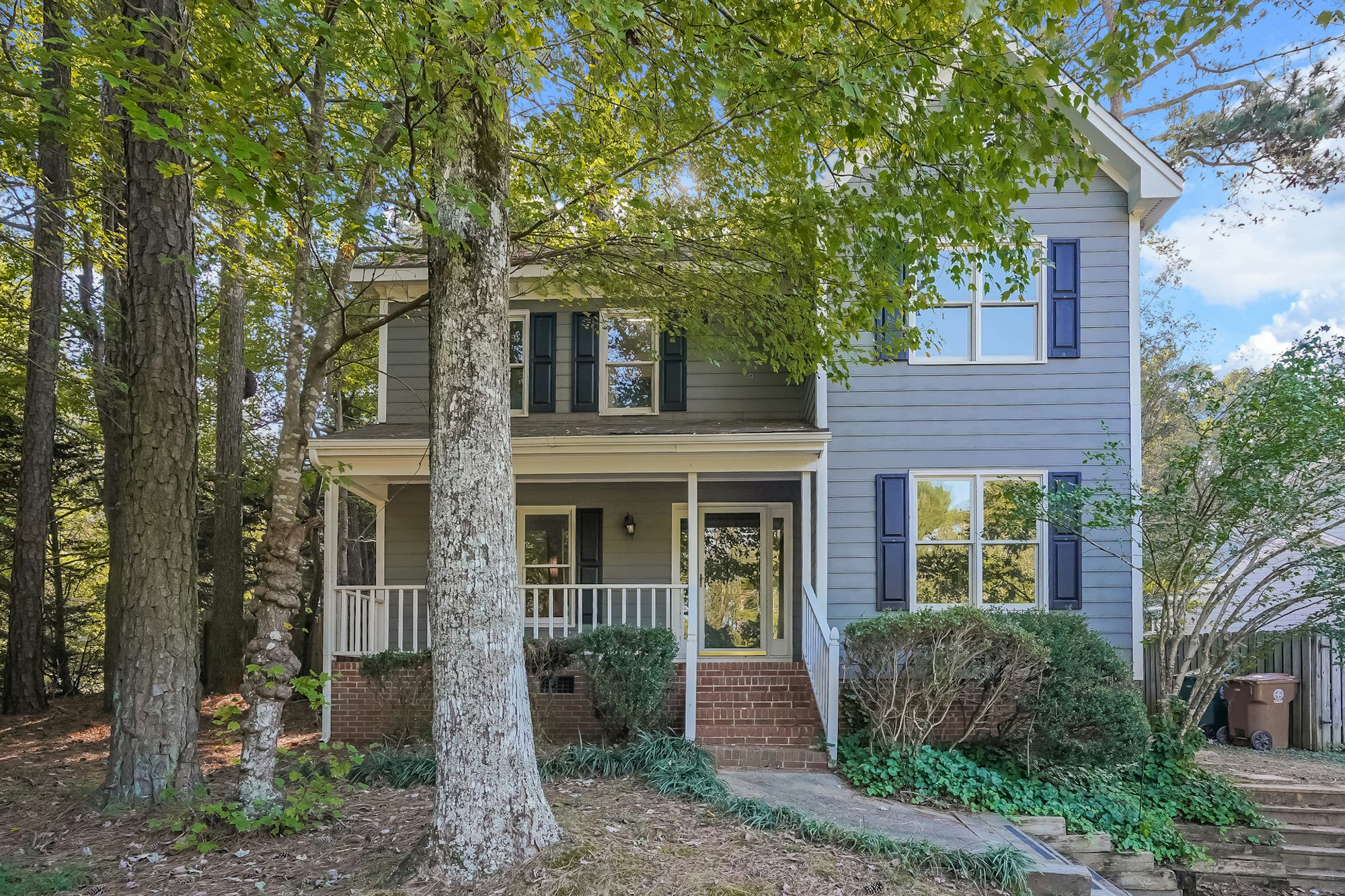 Photo 1 of 25 - 4101 Cary Oaks Dr, Apex, NC 27539