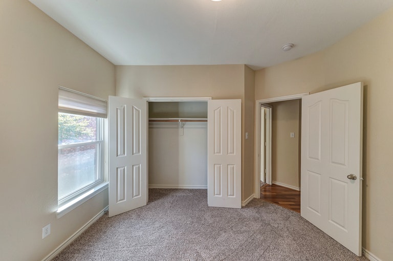 Photo 26 of 31 - 12712 Lizzie Pl, Fort Worth, TX 76244