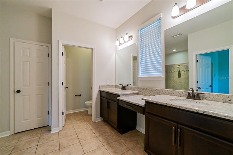 Photo 18 of 24 - 32601 Harmony Oaks Dr, Wesley Chapel, FL 33545