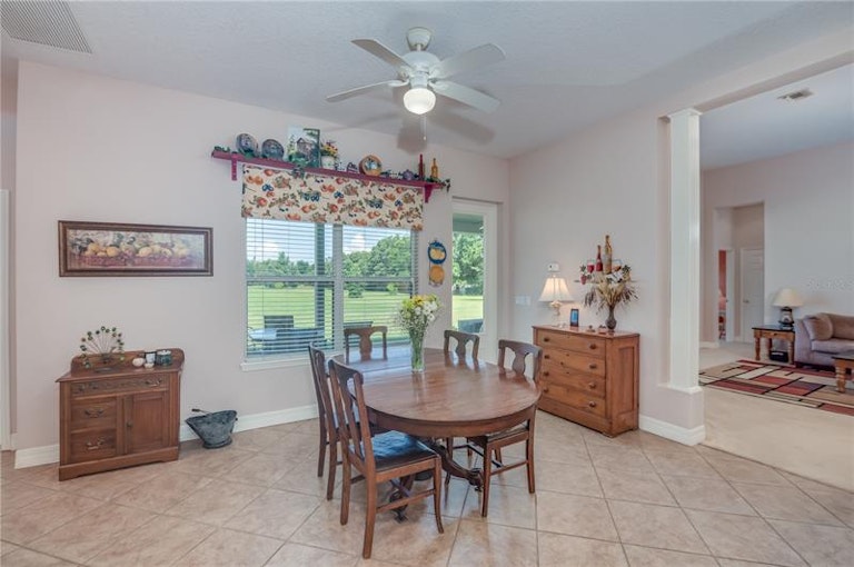 Photo 20 of 33 - 5851 Effie Dr, Apopka, FL 32712