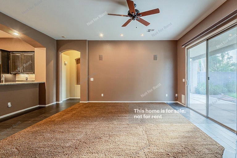 Photo 9 of 20 - 532 N Cambridge St, Gilbert, AZ 85233
