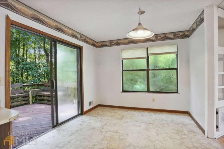 Photo 6 of 29 - 4264 Dustin Dr, Acworth, GA 30101