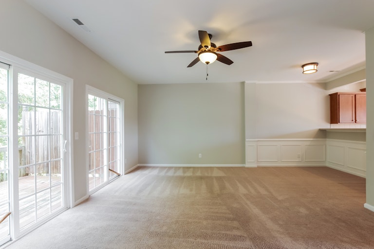 Photo 10 of 26 - 117 Gallent Hedge Trl, Apex, NC 27539
