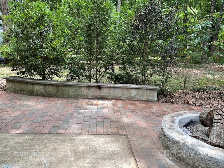 Photo 31 of 37 - 14108 Mill House Dr, Matthews, NC 28105
