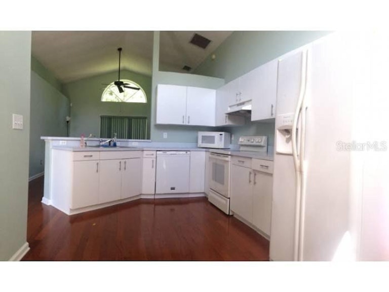 Photo 9 of 12 - 124 Kelly Cir, Sanford, FL 32773