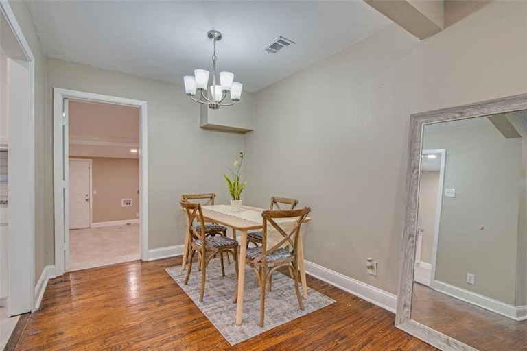 Photo 8 of 25 - 1109 Belmont Dr, Garland, TX 75040
