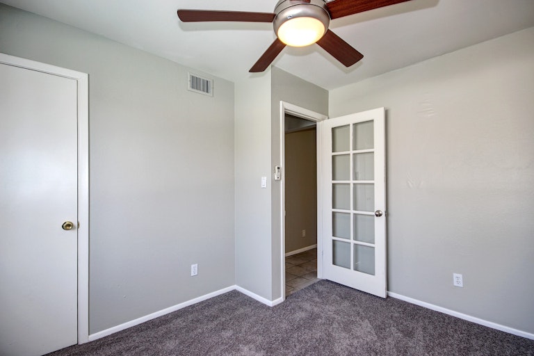 Photo 16 of 24 - 2340 W Obispo Ave, Mesa, AZ 85202