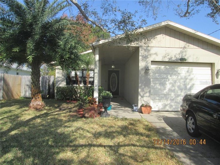 Photo 2 of 15 - 4325 68th Ave N, Pinellas Park, FL 33781
