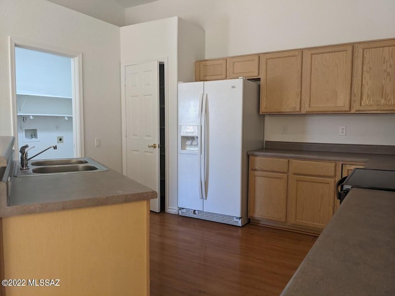 Photo 6 of 42 - 10121 E Paseo San Bernardo, Tucson, AZ 85747