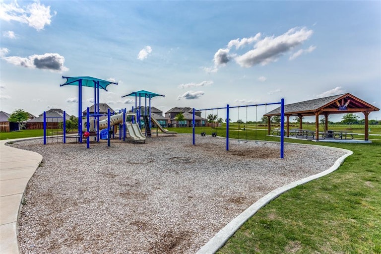 Photo 31 of 36 - 420 Cowboy Way, Anna, TX 75409