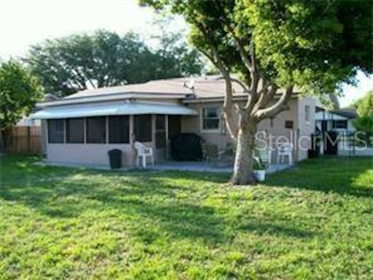 Photo 11 of 12 - 6386 Sextant Ct, Orlando, FL 32807