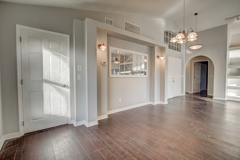 Photo 11 of 33 - 22 Moor Green Ct, Ocoee, FL 34761