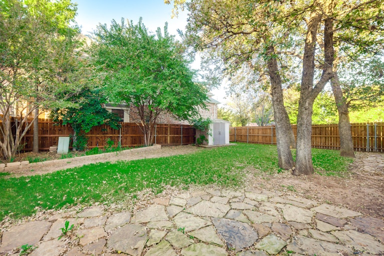 Photo 27 of 29 - 5733 Sugar Maple Dr, Fort Worth, TX 76244