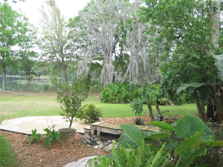 Photo 19 of 25 - 16618 Vallely Dr, Tampa, FL 33618