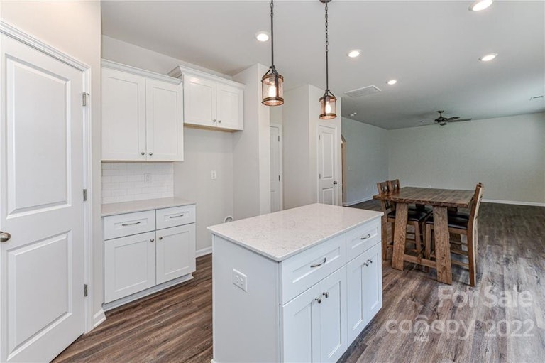 Photo 15 of 34 - 3409 Laurel Oak Ln, Gastonia, NC 28056