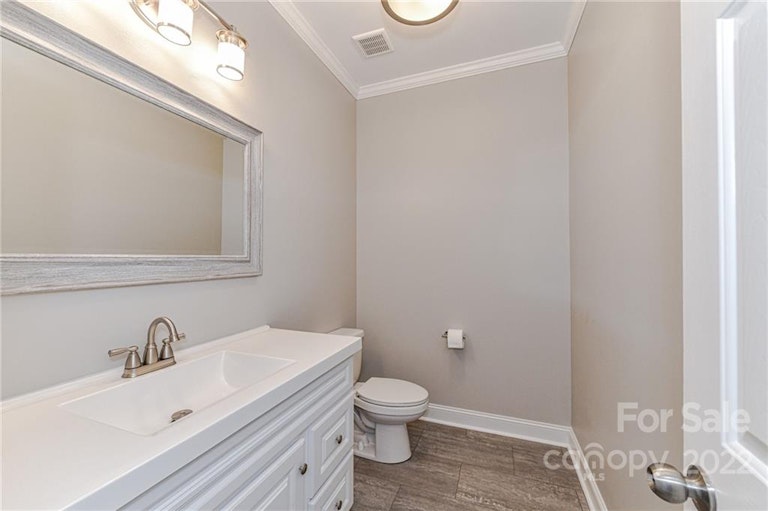 Photo 12 of 42 - 14204 Black Farms Rd, Huntersville, NC 28078