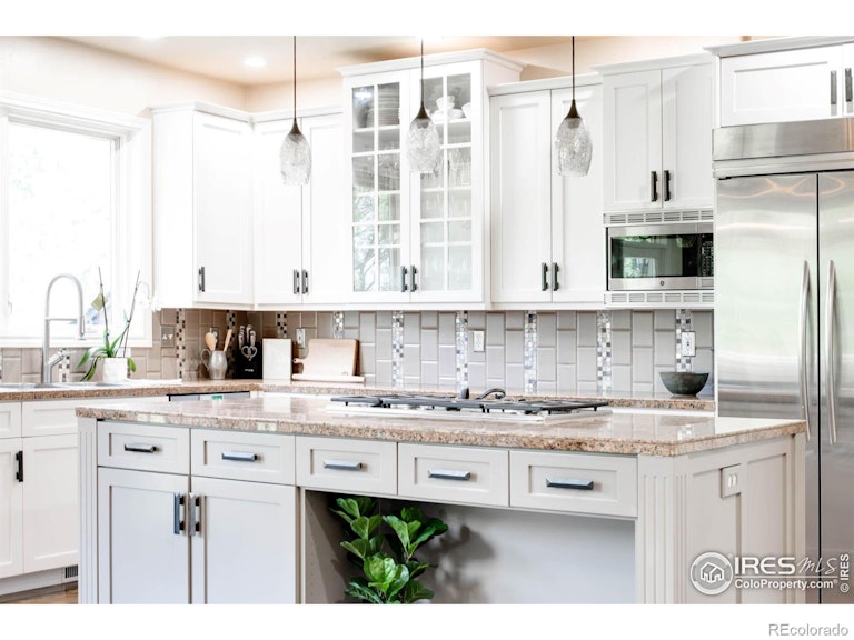 Photo 12 of 38 - 1468 Spring Creek Dr, Lafayette, CO 80026