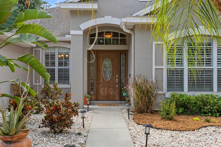 Photo 5 of 68 - 19139 Cherry Rose Cir, Lutz, FL 33558
