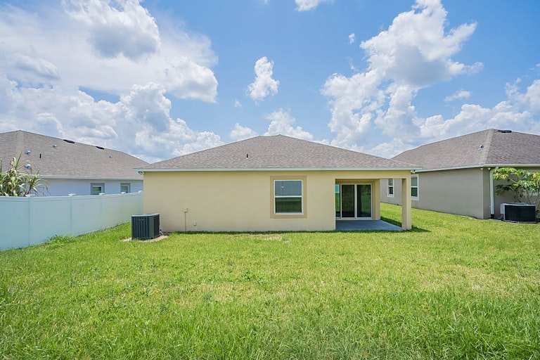 Photo 7 of 30 - 237 Milestone Dr, Haines City, FL 33844