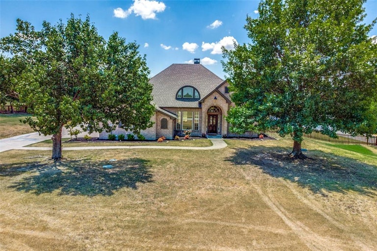 Photo 3 of 37 - 3784 Preston Hills Cir, Celina, TX 75009