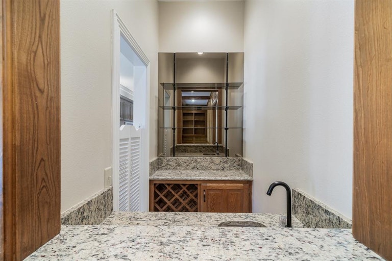 Photo 12 of 35 - 4124 Rainsong Dr, Dallas, TX 75287