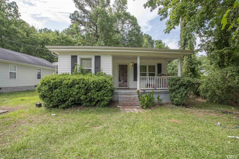 Photo 1 of 33 - 104 Archdale Dr, Durham, NC 27707