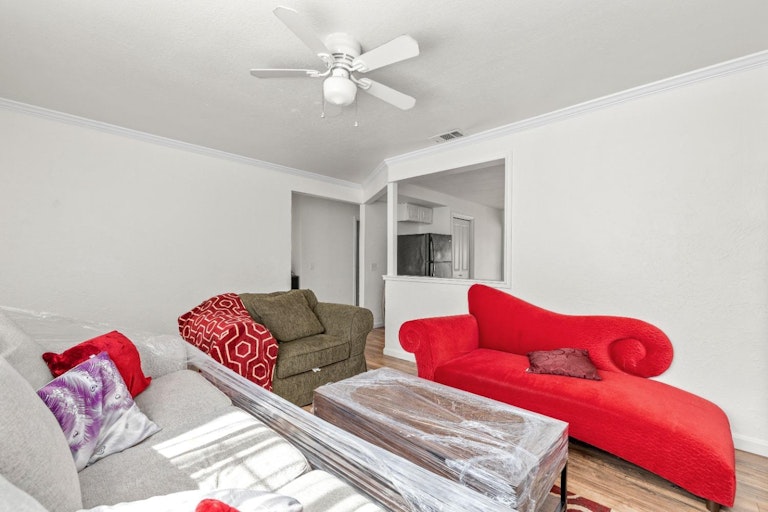 Photo 7 of 25 - 3813 Branch St, Sacramento, CA 95838