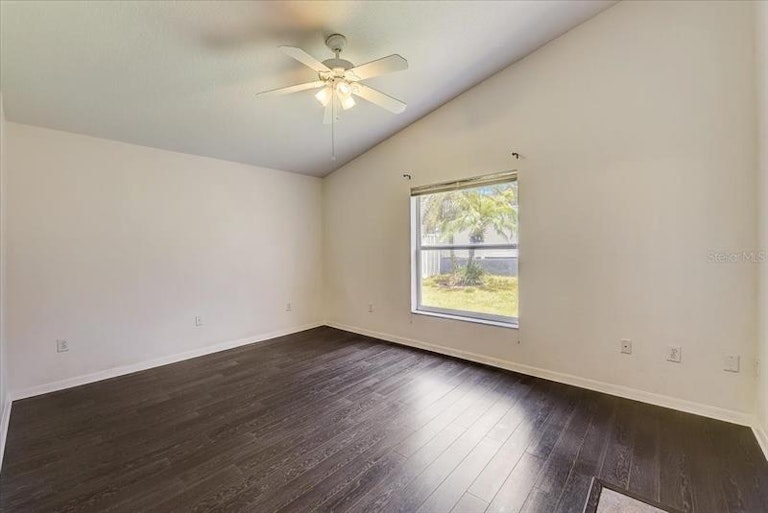 Photo 34 of 47 - 2203 Katana Pl, Brandon, FL 33511