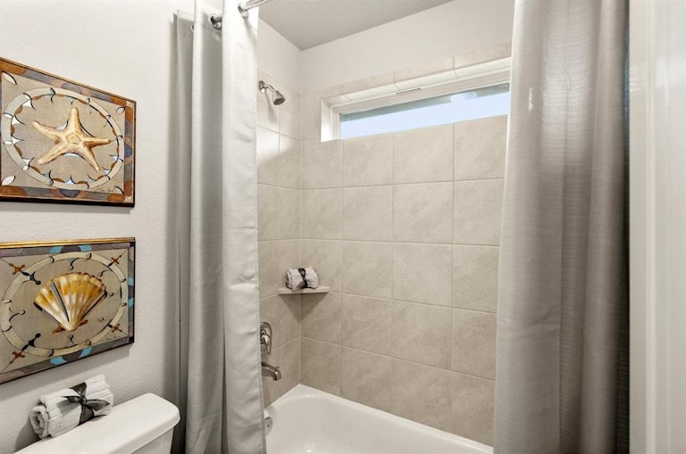 Photo 18 of 22 - 22350 Clear Castle Dr, Porter, TX 77365