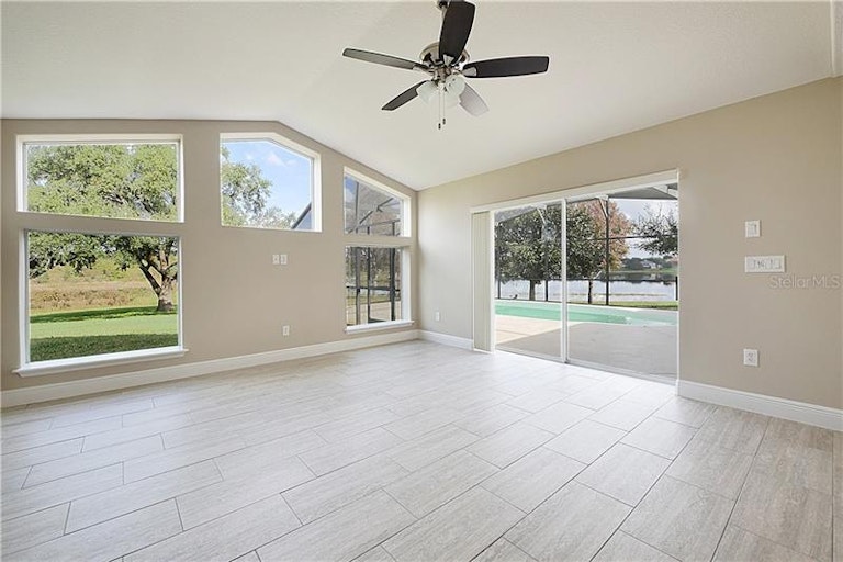Photo 9 of 25 - 17021 Magnolia Island Blvd, Clermont, FL 34711