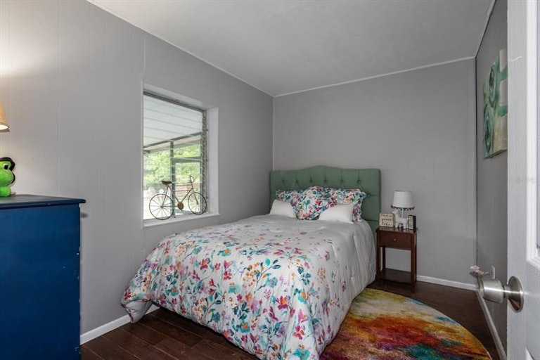 Photo 8 of 19 - 807 S Lone Oak Dr, Leesburg, FL 34748
