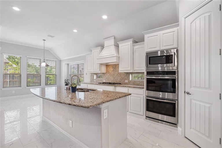 Photo 9 of 36 - 2317 Prairie Glen St, The Colony, TX 75056