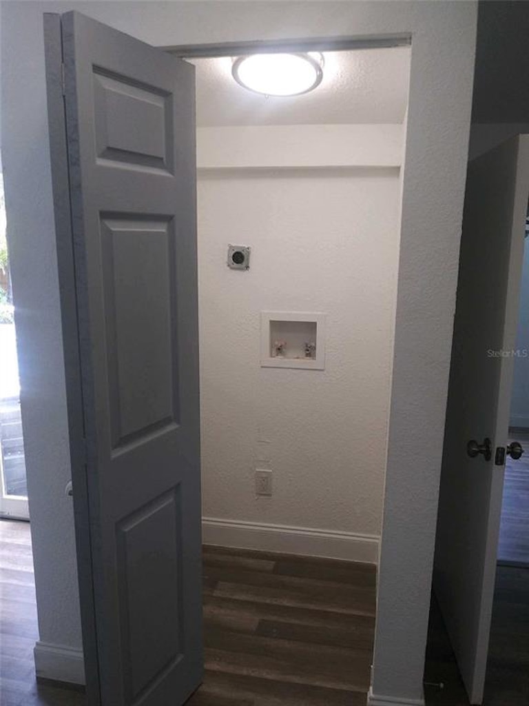Photo 16 of 28 - 5832 10th St, Zephyrhills, FL 33542