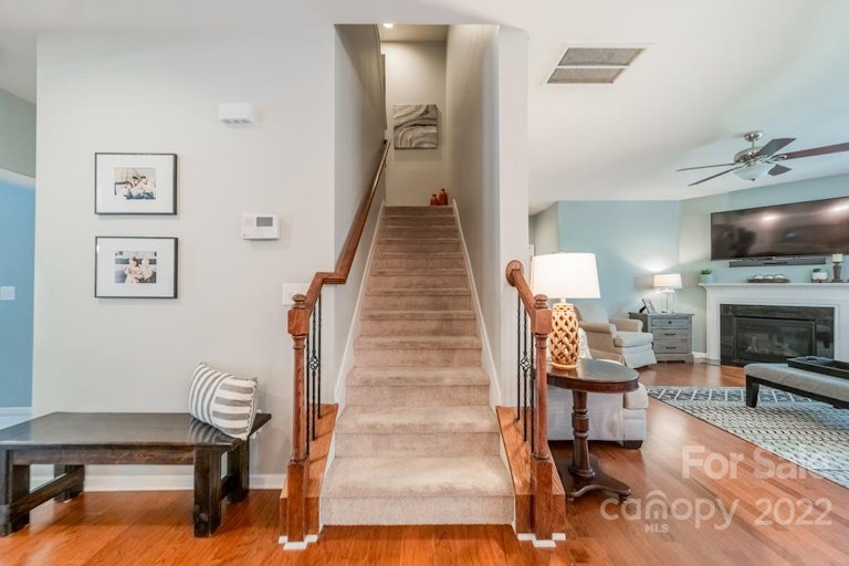 Photo 16 of 38 - 5726 Kildare Ct, Belmont, NC 28012