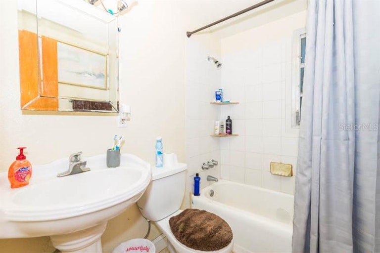 Photo 19 of 25 - 1509 W River Shore Way, Tampa, FL 33603