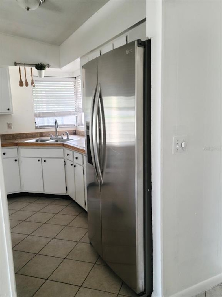 Photo 2 of 17 - 572 E Normandy Blvd, Deltona, FL 32725